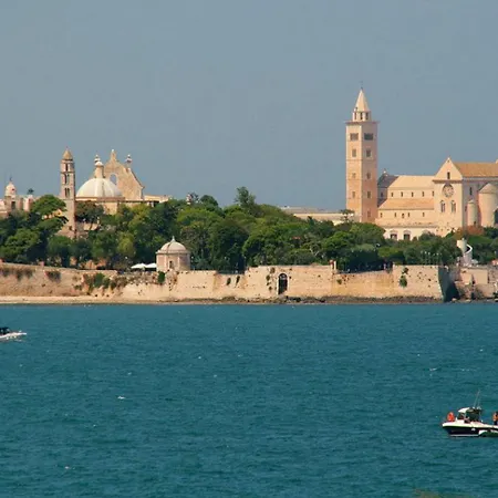 Apartment With One Bedroom In Trani, With Furnished Terrace And Wifi - Trani