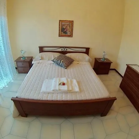 With One Bedroom In Trani, With Furnished Terrace And Wifi - Trani